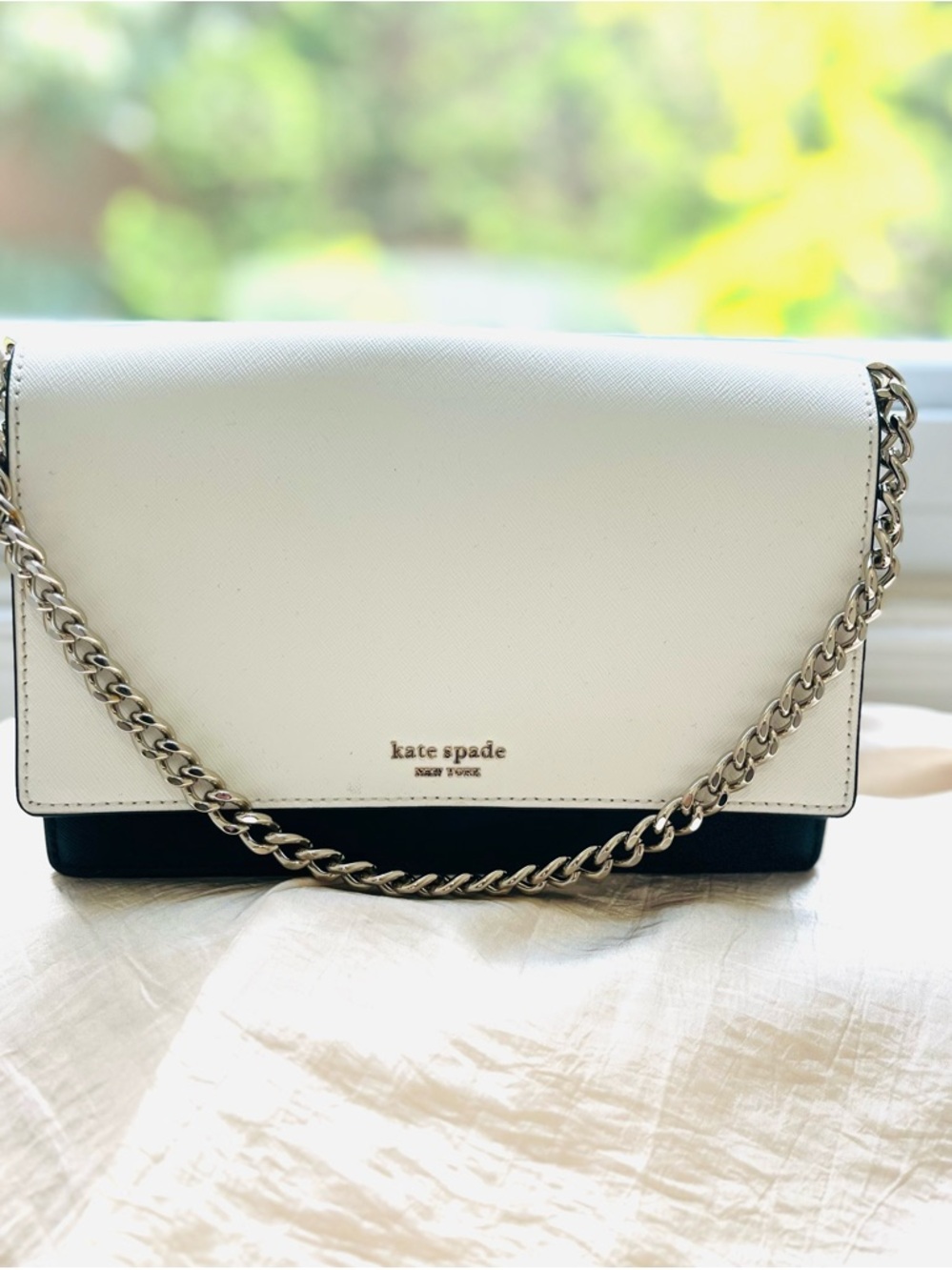 KATE SPADE 4-TONE WHITE, BLACK, IVORY, and BLUSH BAG WITH GOLD CHAIN STRAP